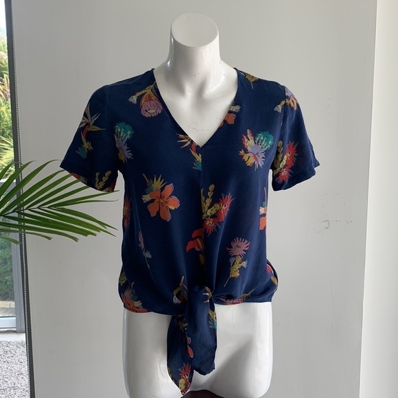 Madewell 100% Silk Novel Tie-Front Top in Bird of Paradise V- neck , size S - Picture 3 of 14